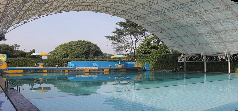 Fasilitas Kolam Renang di Boarding School Al Masoem Bandung: Menyediakan Kenyamanan dan Kenyamanan