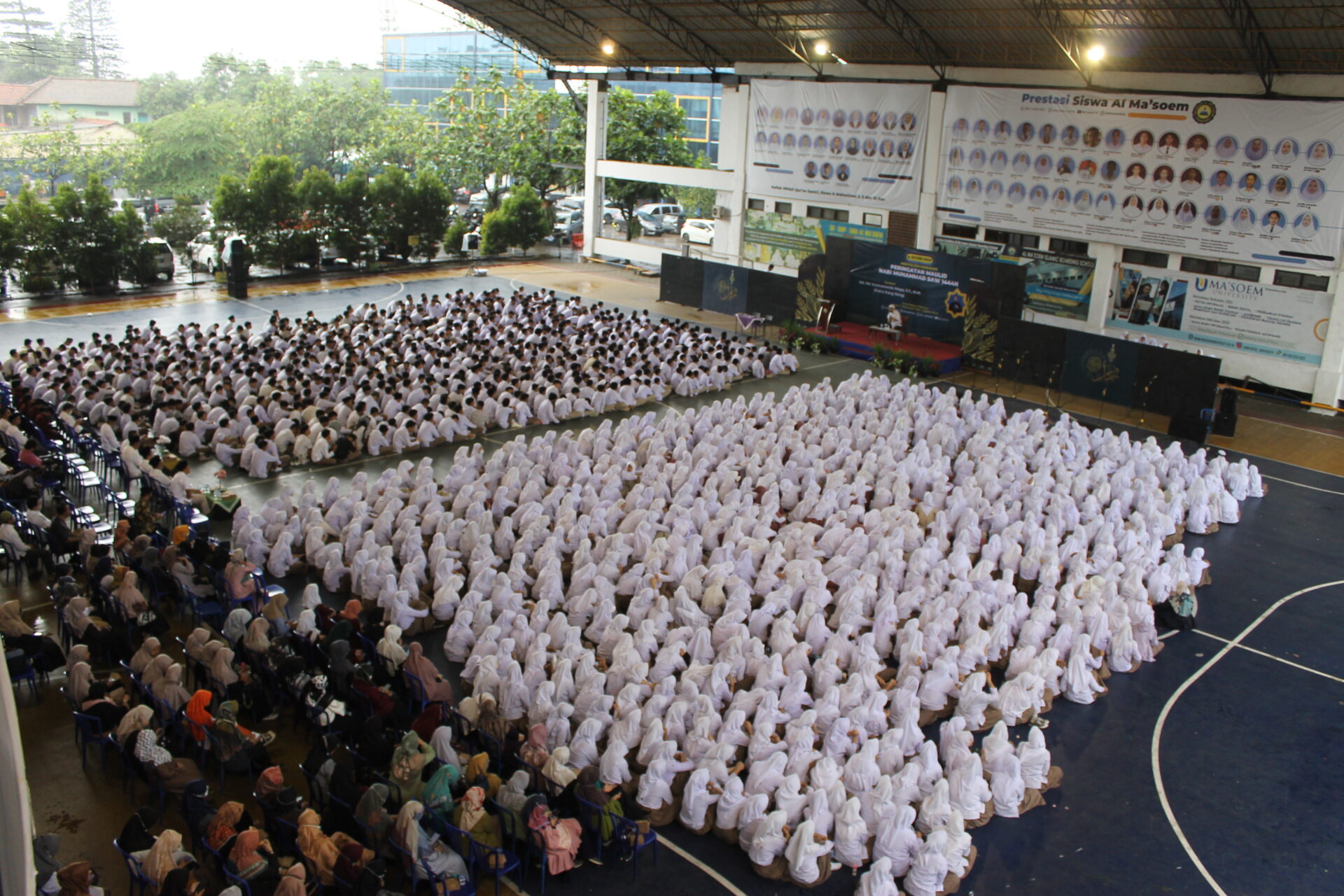 Seragam di Al Masoem: Lebih dari Sekadar Pakaian, Sebuah Identitas