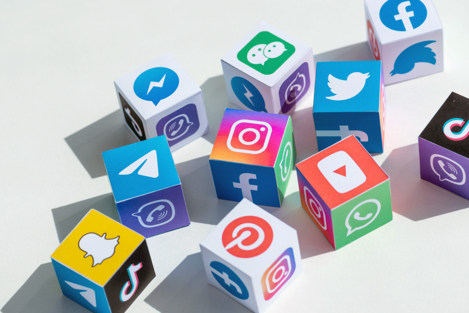 Langkah Cepat Mengatasi Krisis Digital di Media Sosial