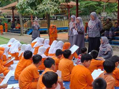 Sekolah yang Baik Tidak Mengatur Masa Depan Anak—Tapi Membantunya Menemukan Arah