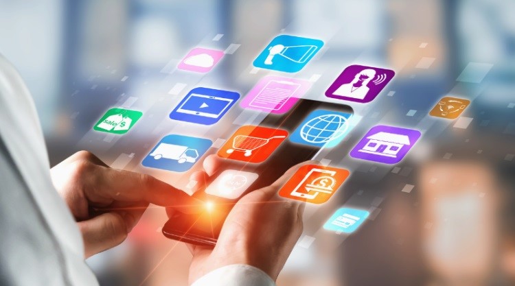 Strategi E-commerce dan Pemasaran Digital Berbasis Sistem Informasi