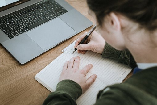 Apa Itu Tes TOEFL? Cara Efektif Mengatur Waktu saat Ujian