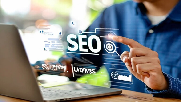 Berapa Lama Waktu yang Diperlukan untuk Melihat Hasil SEO? Penjelasan RajaSEO.com