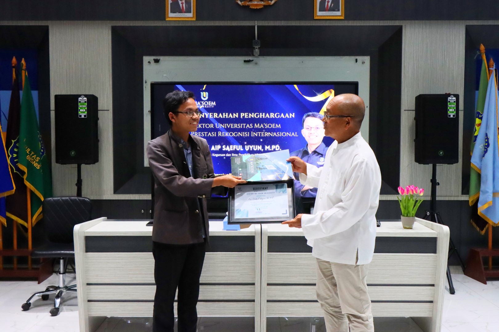 Mengenal Sosok Hebat Dibalik Keberhasilan Inovasi Pendidikan dan Riset Berikut Dosen Berprestasi Al Ma'soem