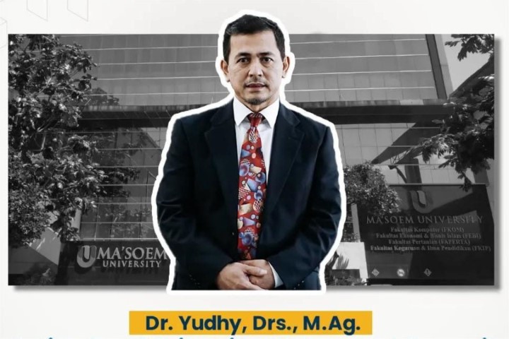 Mengenal Sosok Doktor Hukum Islam Dengan Kapasitas Manajerial Strategis Sebagai Wakil Rektor Berikut Profil Dosen Berprestasi Al Masoem