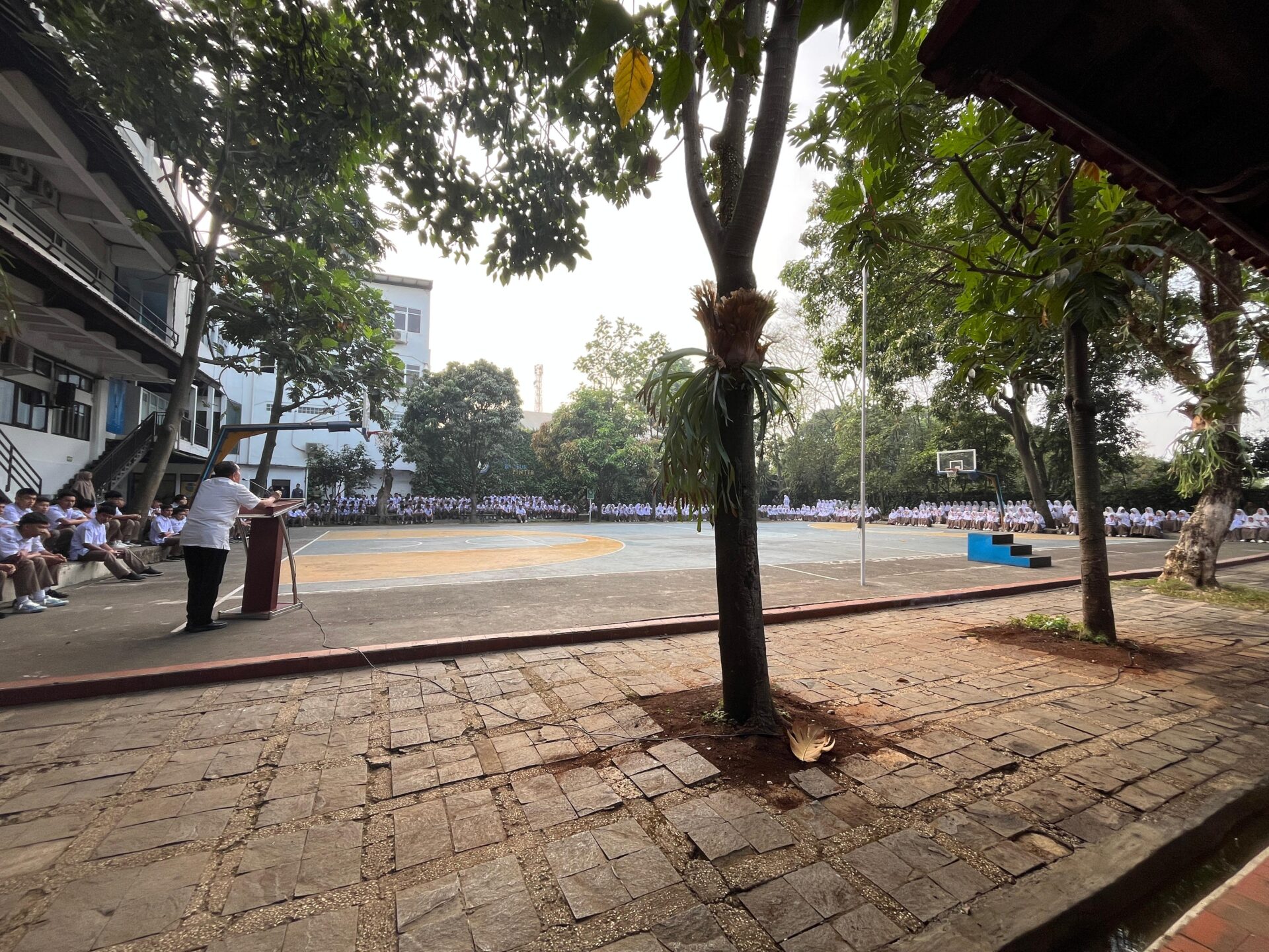 Meniti Masa Depan di Pesantren Modern